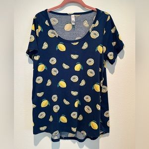 LuLaRoe Women’s Top Large